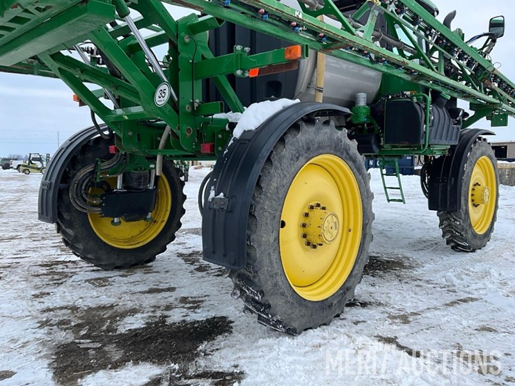 2015-john-deere-r4038-image-26