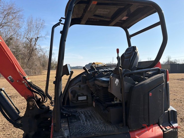 kubota-kx057-5-image-18