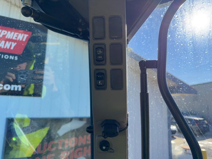 2022-case-ih-maxxum-115-image-30