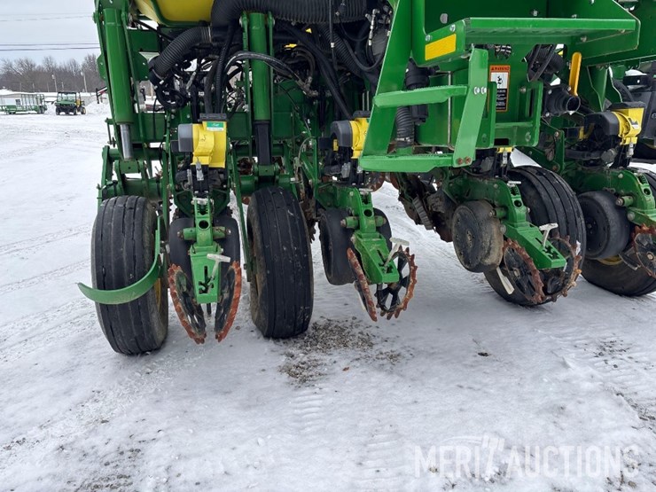 2016-john-deere-1775nt-image-20