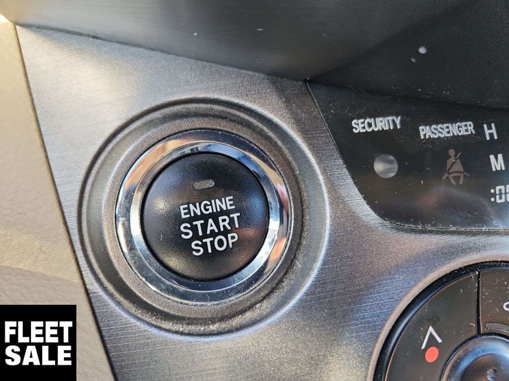 2009-toyota-rav4-image-11