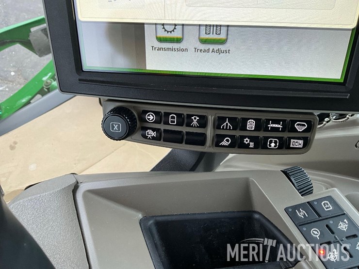 2023-john-deere-400r-image-48