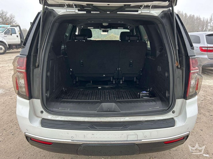 2023-chevrolet-tahoe-image-26