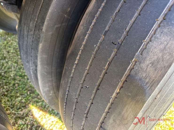 2011-timpte-hopper-bottom-image-16