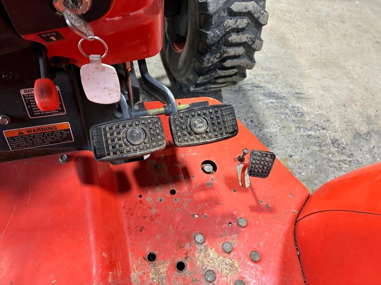 2016-kubota-m5660-image-22