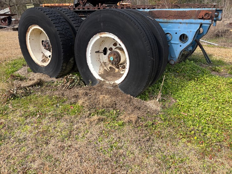 #380-•-trailer-rear-end-image-1