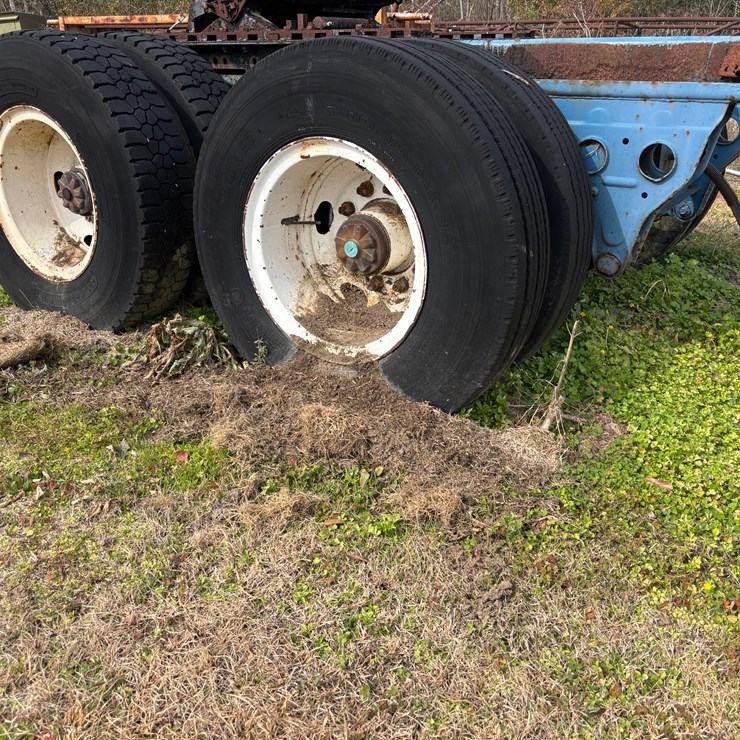 #380 • TRAILER REAR END