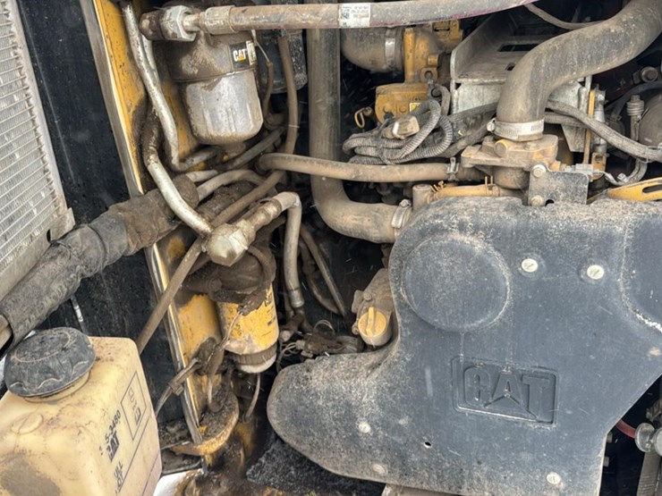 2023-caterpillar-299d3-xe-image-31