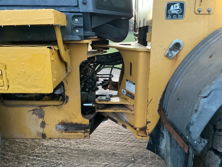 2009-deere-544k-image-43