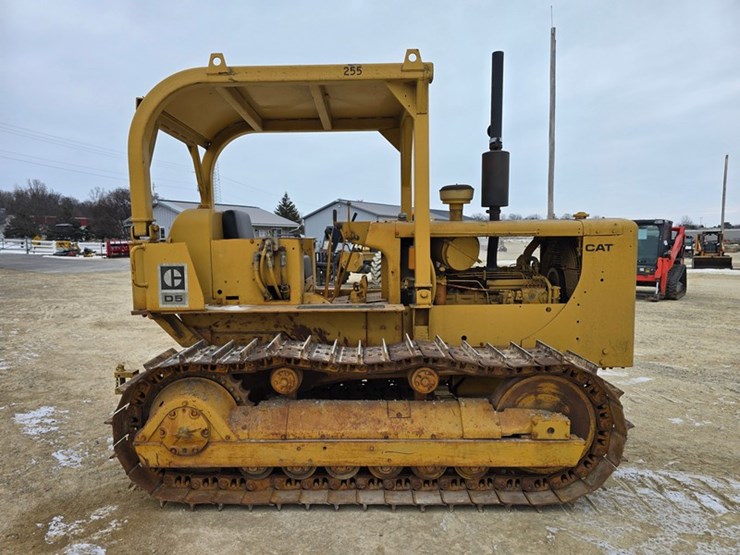 caterpillar-d5-image-12