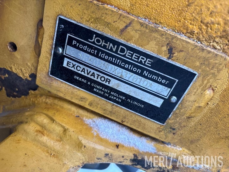 2006-deere-35d-image-31