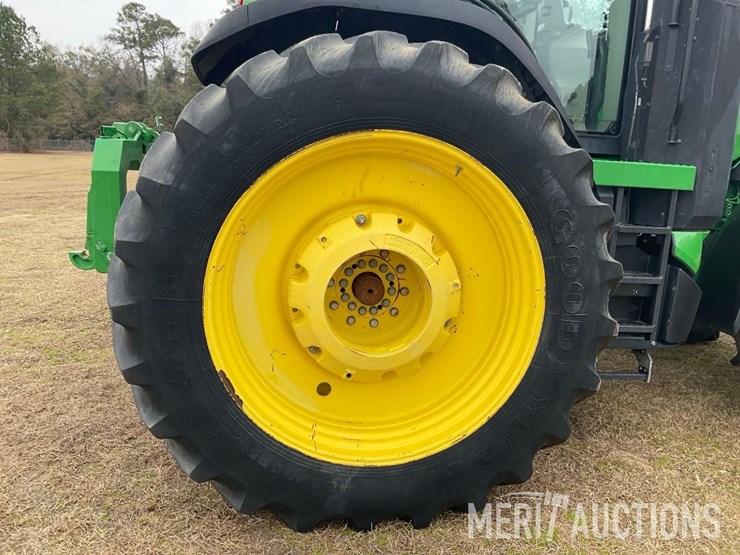 2023-john-deere-8r-370-image-32
