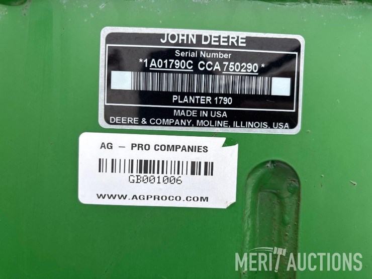 2013-john-deere-1790-image-34