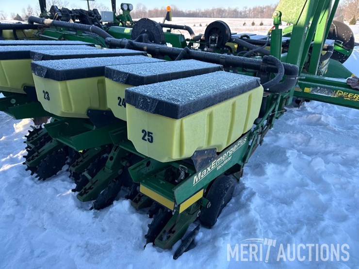 2001-john-deere-1780-image-21