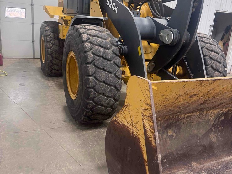 2011-deere-524k-image-3