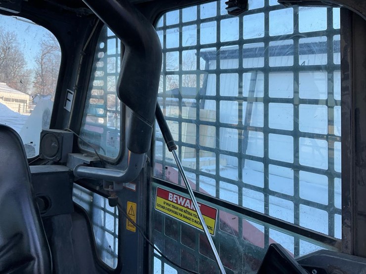 2012-takeuchi-tl10-image-50