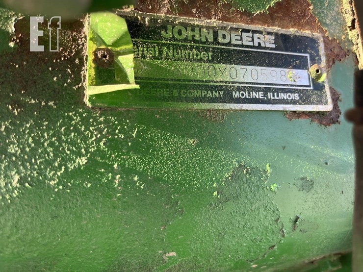 1989-john-deere-8300-image-14