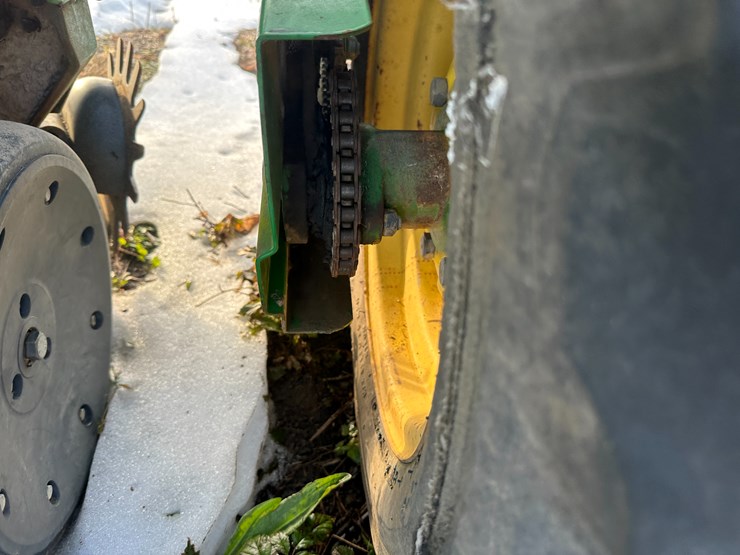 john-deere-1720-image-15