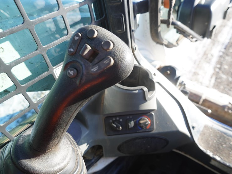 2019-bobcat-t770-image-20