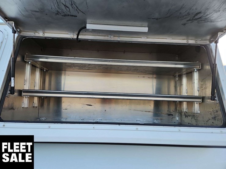 2018-dodge-3500-image-21