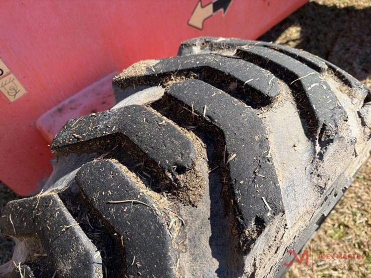 2015-jlg-600s-image-14