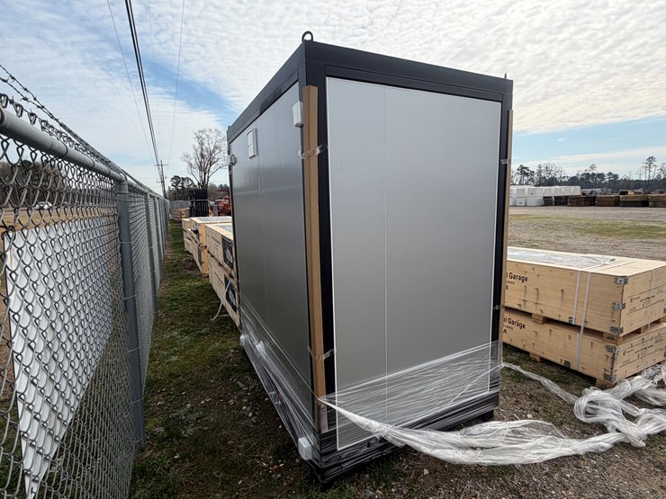 #8654-•-2025-unused-60x87x96-portable-restroom-image-3