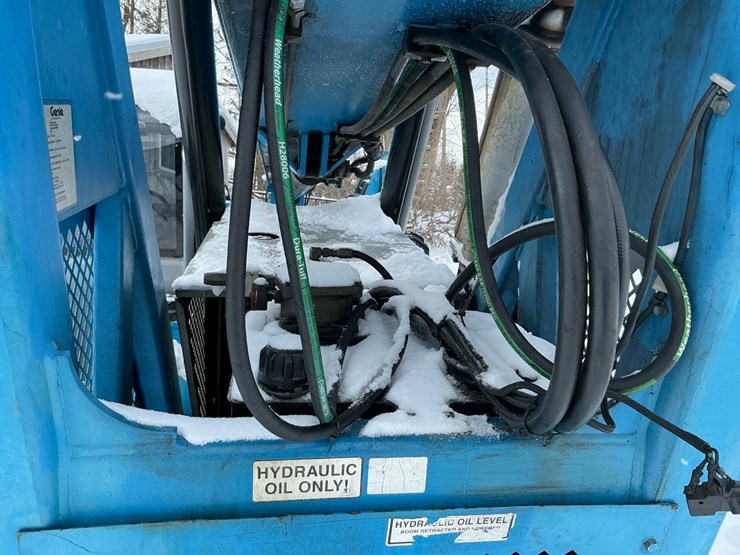 2006-genie-gth1056-image-49