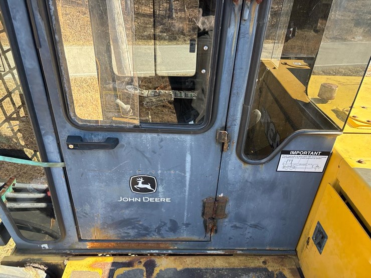 2005-deere-437c-image-31