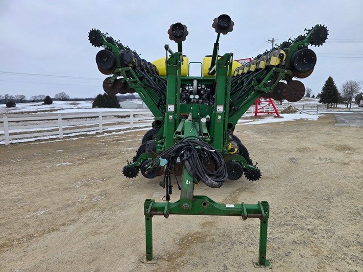 john-deere-1790-image-8