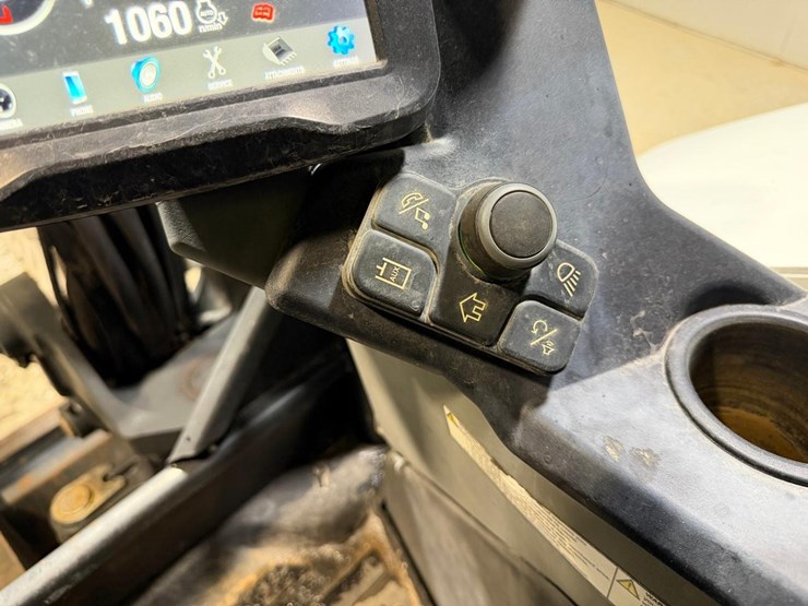 2021-bobcat-e50-image-28