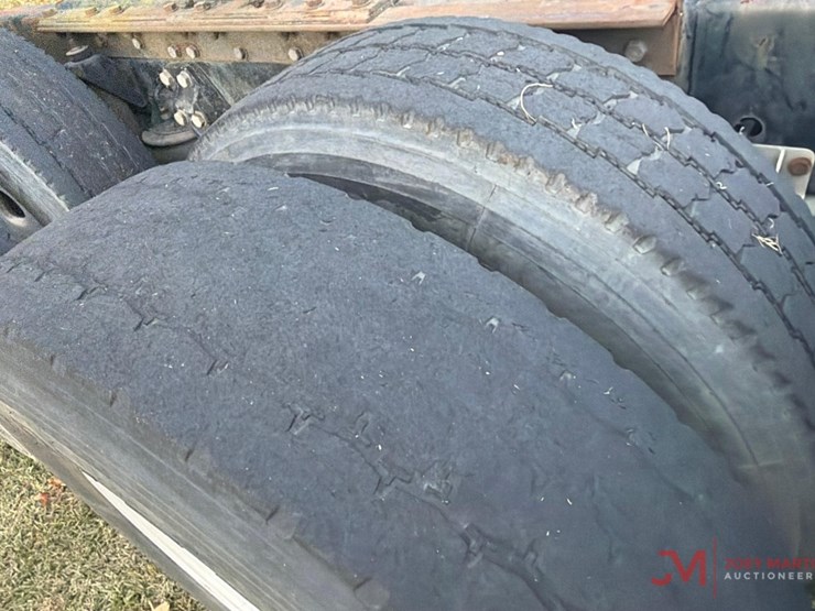 1997-kenworth-p-2000-sleep-truck-tractor-image-13