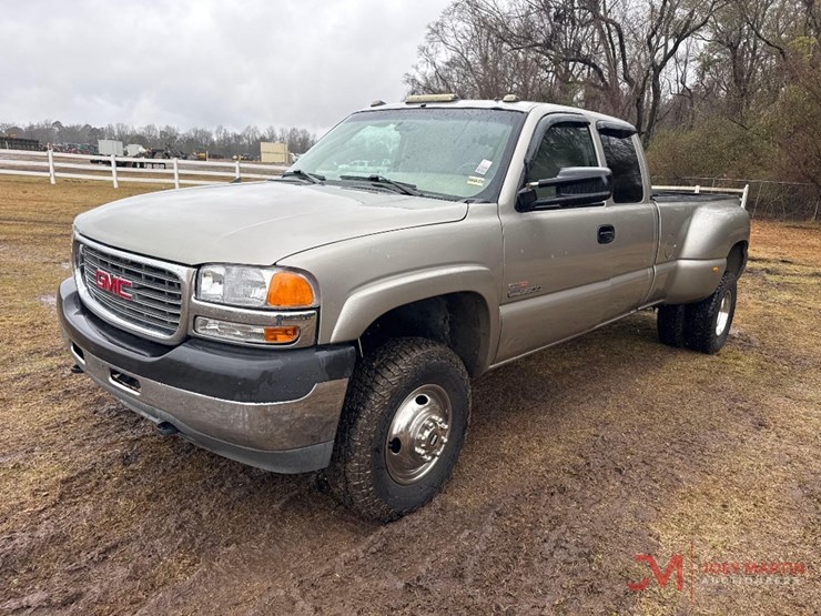 2001-sierra-3500-pickup-truck-image-32