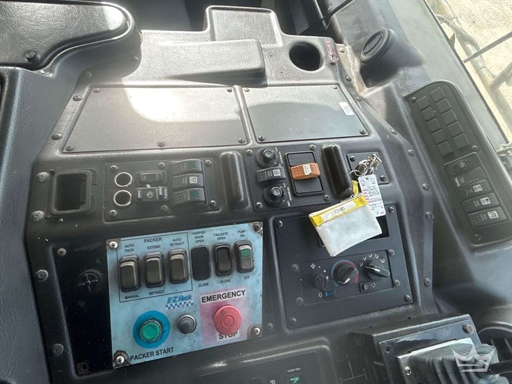 2014-autocar-xpeditor-image-32