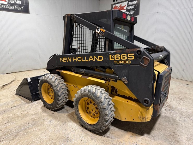 new-holland-lx665-image-3