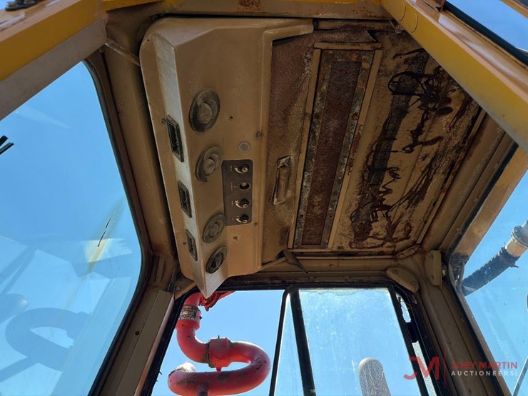 1997-deere-762b-image-6