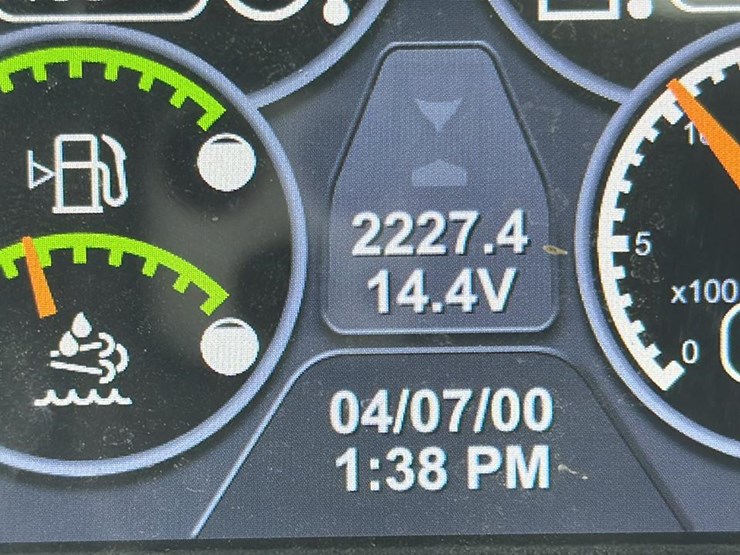 2023-caterpillar-299d3-xe-image-40