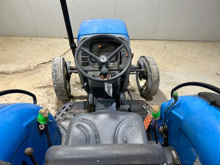 new-holland-tn55-image-17