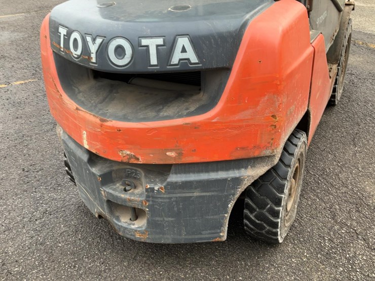 2018-toyota-8fdu25-image-39