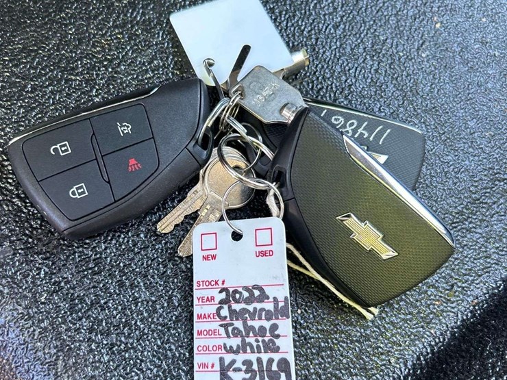 2022-chevrolet-tahoe-image-33