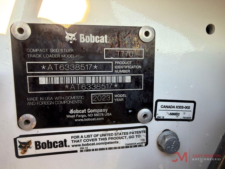 2023-bobcat-t770-image-21