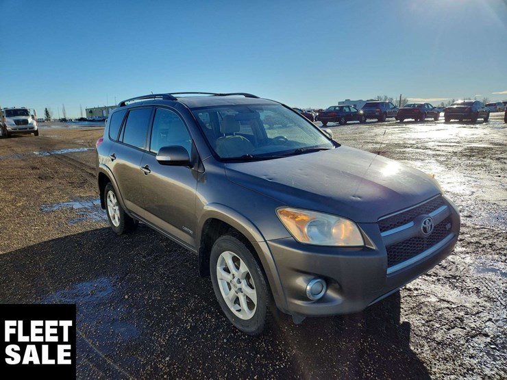 2009-toyota-rav4-image-2