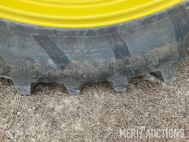 2024-john-deere-8r-250-image-32