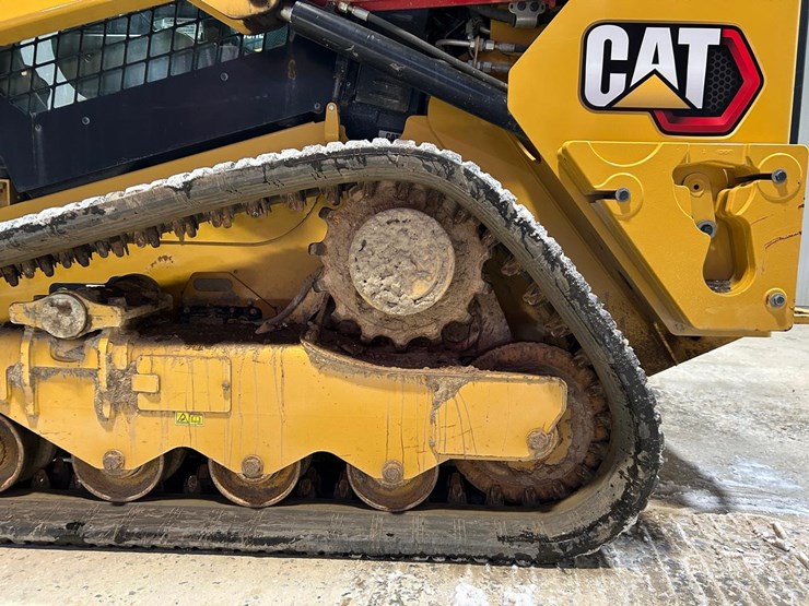 2023-caterpillar-259d3-image-19