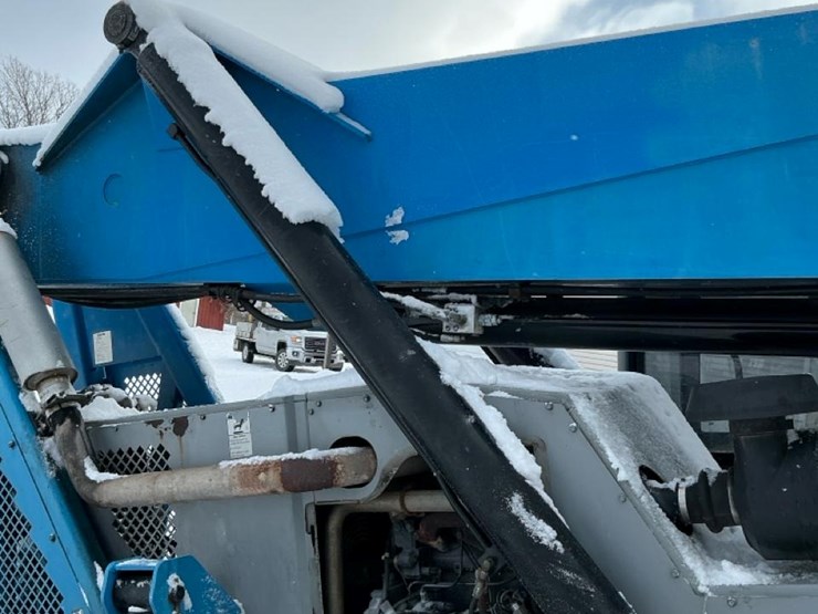 2006-genie-gth1056-image-45