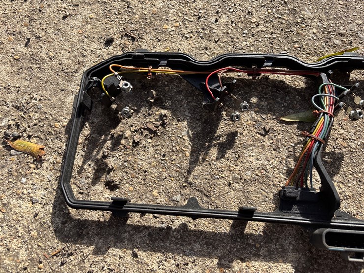 #398-•-cummins-valve-cover-gasket-with-wiring-harness-for-injectors-image-2