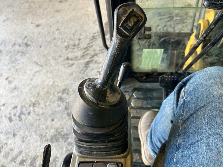 2017-caterpillar-304e2-cr-image-27