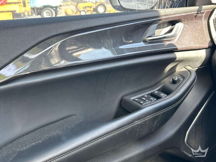 2022-jeep-grand-cherokee-image-12