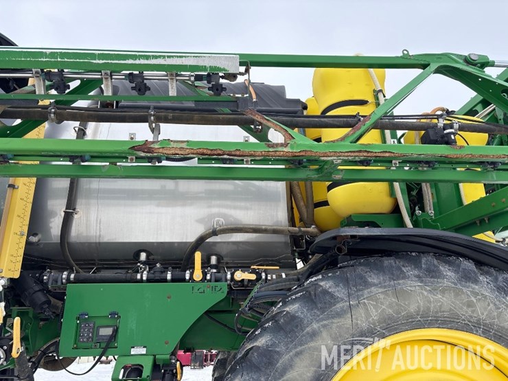 2018-john-deere-r4045-image-19