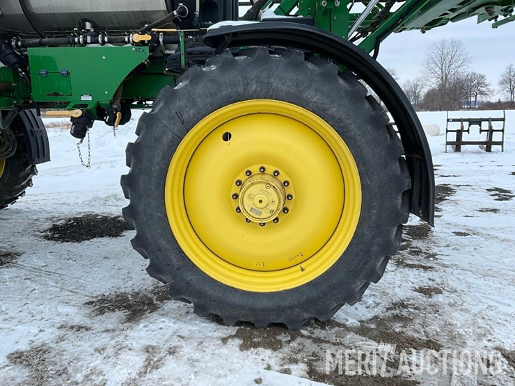 2015-john-deere-r4038-image-21