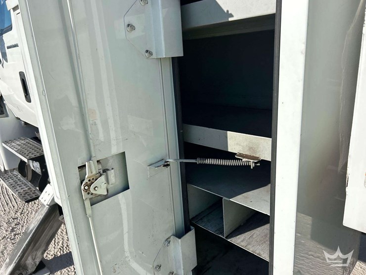 2008-international-durastar-4300-image-22